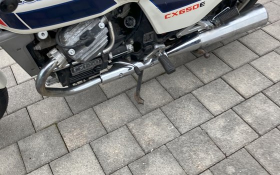 Gebrauchtmotorrad Honda CX650E - Bild 3