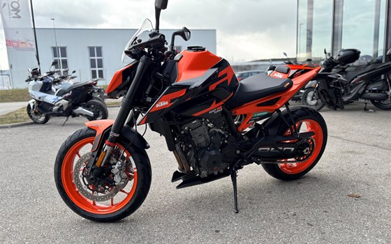 Gebrauchtmotorrad KTM 890 Duke GP - Bild 3