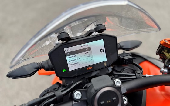 Gebrauchtmotorrad KTM 890 Duke GP - Bild 6