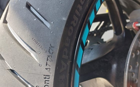 Gebrauchtmotorrad Yamaha MT-07 - Bild 3