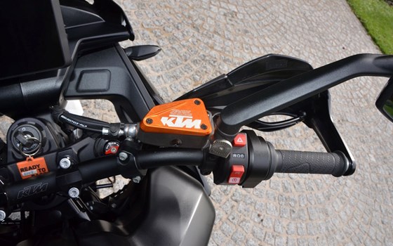 Gebrauchtmotorrad KTM 890 SMT - Bild 14