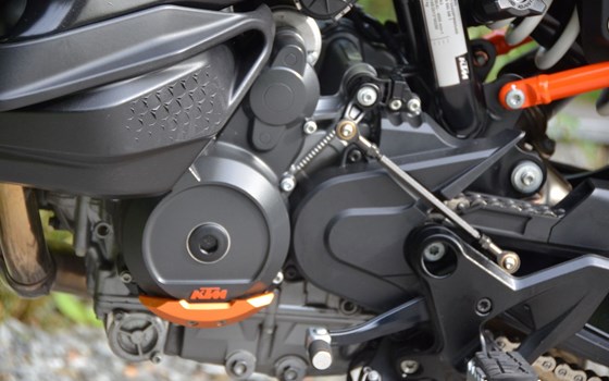 Gebrauchtmotorrad KTM 890 SMT - Bild 15