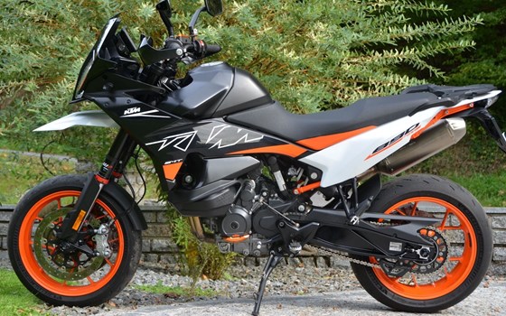 Gebrauchtmotorrad KTM 890 SMT - Bild 2