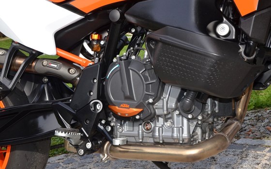 Gebrauchtmotorrad KTM 890 SMT - Bild 5