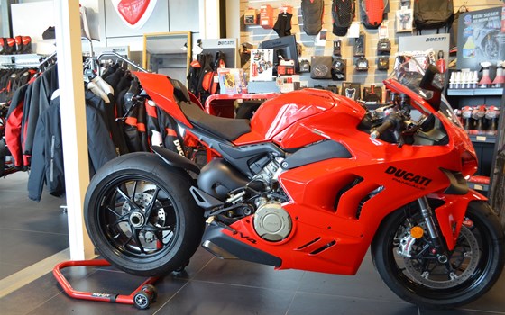 Gebrauchtmotorrad Ducati Panigale V4 - Bild 12