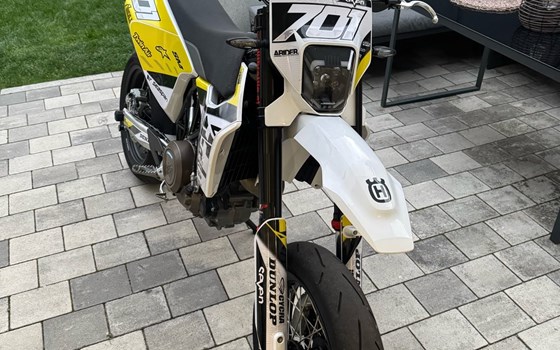 Gebrauchtmotorrad Husqvarna 701 Supermoto - Bild 1