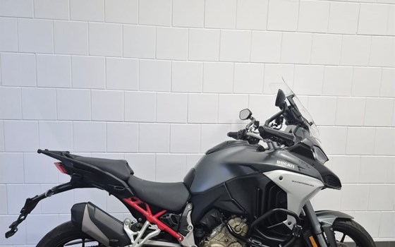 Gebrauchtmotorrad Ducati Multistrada V4 S - Bild 1