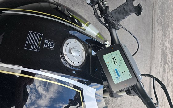 Gebrauchtmotorrad Benda LFC 700 - Bild 2