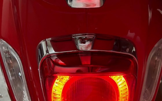 Gebrauchtmotorrad Vespa 125 Primavera - Bild 2