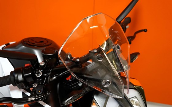 Gebrauchtmotorrad KTM 890 Duke R - Bild 6