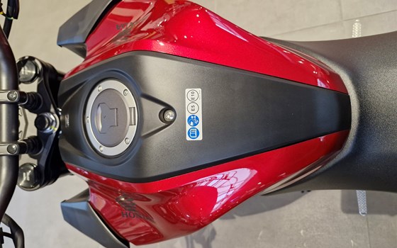 Neufahrzeug Honda CB125R - Bild 10