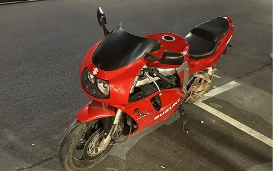 Gebrauchtmotorrad Suzuki GSX-R 750 - Bild 1