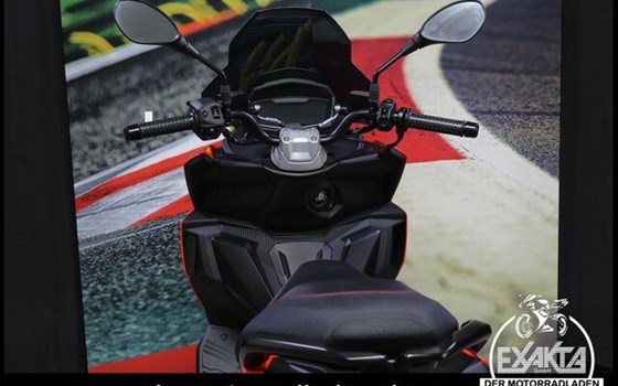 Neufahrzeug Aprilia SR GT 200 - Bild 11