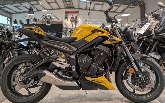 Gebrauchtmotorrad Triumph Street Triple 765 R - Bild 1