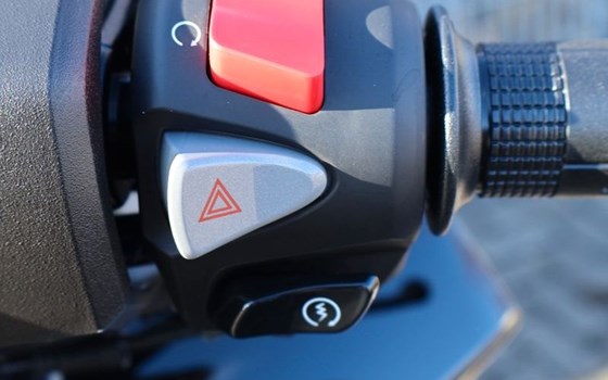 Gebrauchtmotorrad Honda Forza 350 - Bild 11