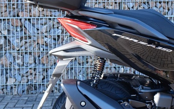 Gebrauchtmotorrad Honda Forza 350 - Bild 15