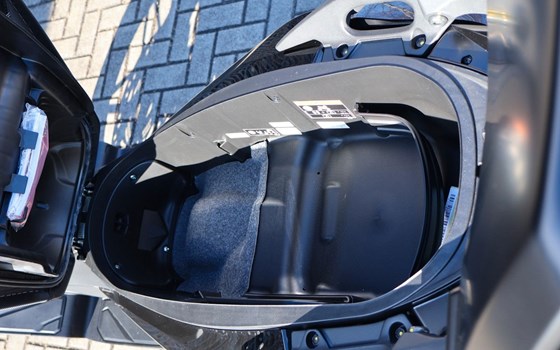 Gebrauchtmotorrad Honda Forza 350 - Bild 6