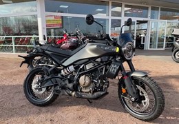 Neumotorrad Husqvarna Svartpilen 401