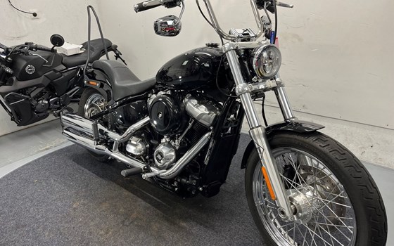 Gebrauchtmotorrad Harley-Davidson Softail Street Bob FXBB - Bild 11
