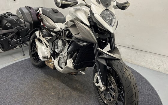 Gebrauchtmotorrad MV Agusta Stradale 800 - Bild 10