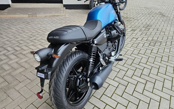 Neufahrzeug Moto Guzzi V7 Stone - Bild 12