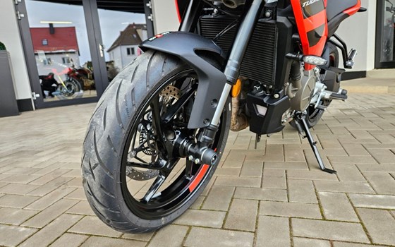 Gebrauchtmotorrad Aprilia Tuono 457 - Bild 14