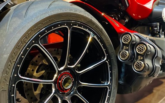 Gebrauchtmotorrad Ducati Diavel V4 - Bild 6