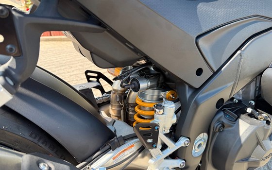 Neufahrzeug Aprilia RSV4 1100 Factory - Bild 18