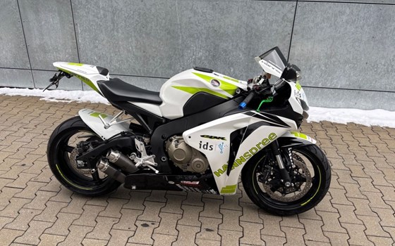 Gebrauchtmotorrad Honda CBR1000RR Fireblade - Bild 2