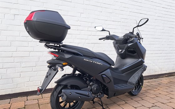 Neufahrzeug Kymco Sky Town 50i - Bild 4
