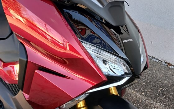 Gebrauchtmotorrad Honda Forza 750 - Bild 1