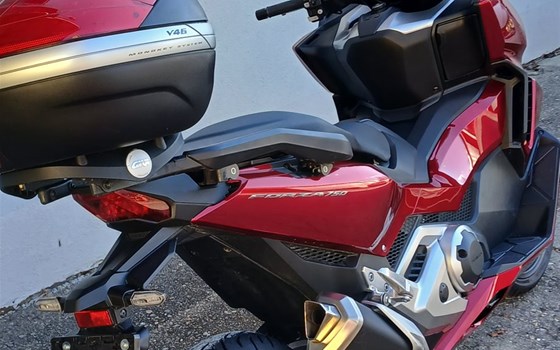 Gebrauchtmotorrad Honda Forza 750 - Bild 3