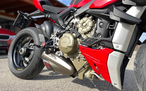Gebrauchtmotorrad Ducati Streetfighter V4 S - Bild 4