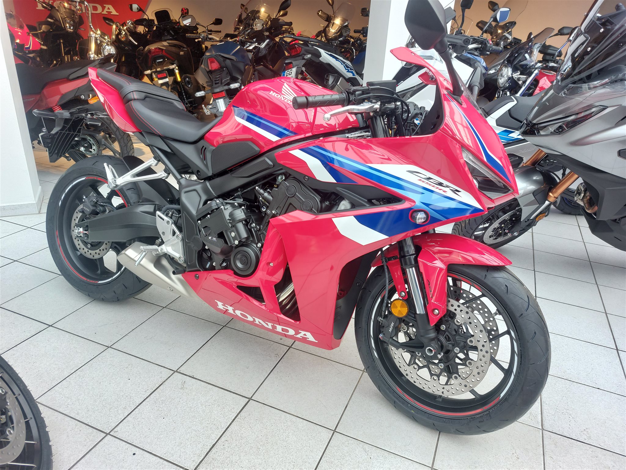 Honda CBR650R E-Clutch