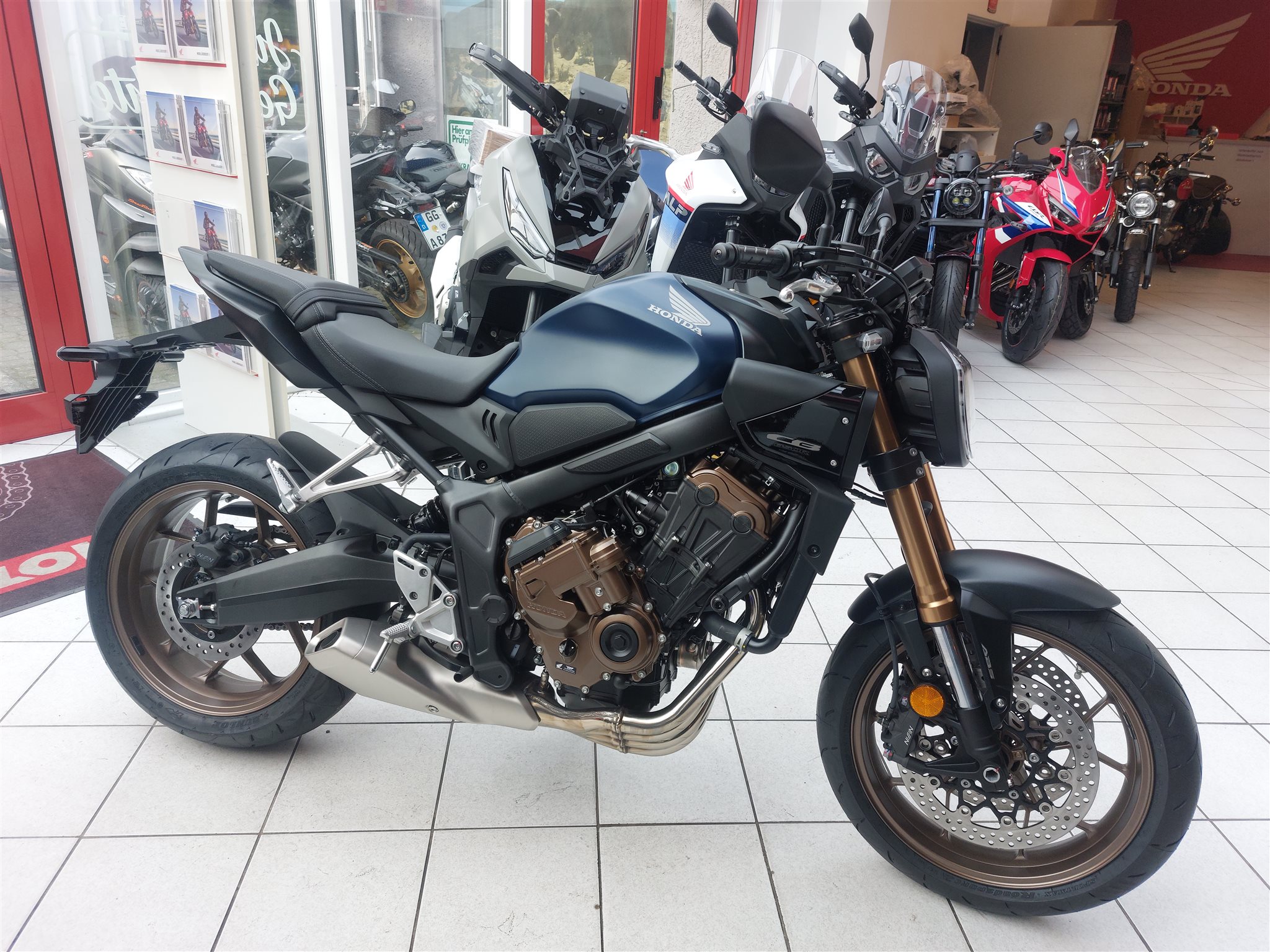 Honda CB650R E-Clutch