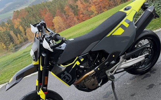 Gebrauchtmotorrad Husqvarna 701 Supermoto - Bild 3