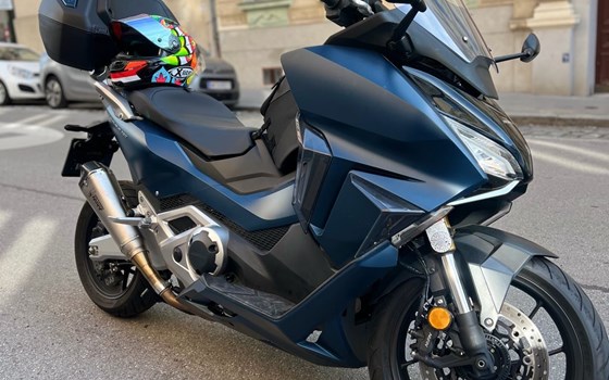 Gebrauchtmotorrad Honda Forza 750 - Bild 1