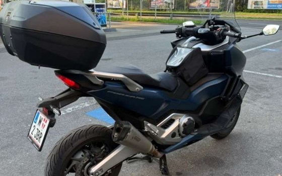 Gebrauchtmotorrad Honda Forza 750 - Bild 8