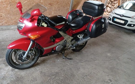 Gebrauchtmotorrad Kawasaki ZZR 600 - Bild 2