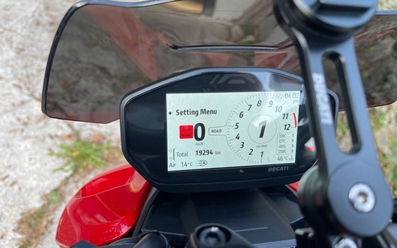 Gebrauchtmotorrad Ducati Streetfighter V2 - Bild 6