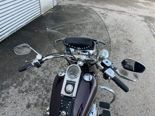 Harley-Davidson Softail Heritage Classic FLSTC (Deep Cherry/Black Pearl) - Bild 5