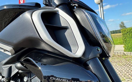 Gebrauchtmotorrad Ducati Diavel V4 - Bild 7
