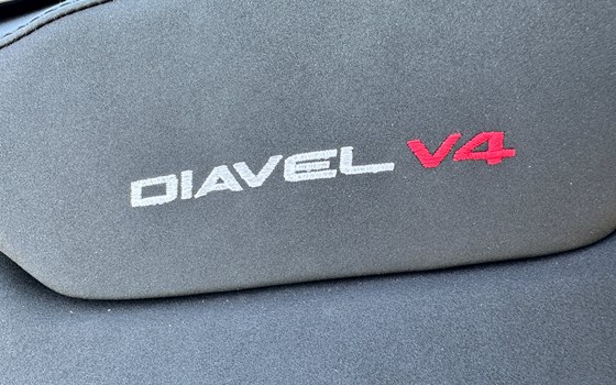 Gebrauchtmotorrad Ducati Diavel V4 - Bild 6