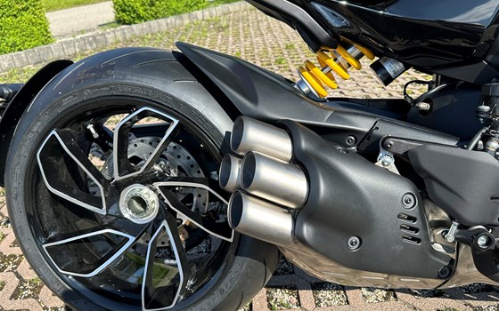Gebrauchtmotorrad Ducati Diavel V4 - Bild 3