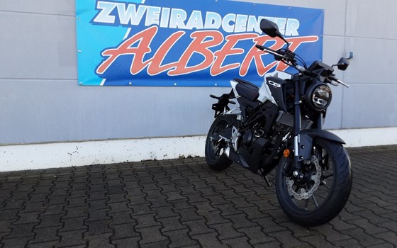 Gebrauchtmotorrad Honda CB125R - Bild 8