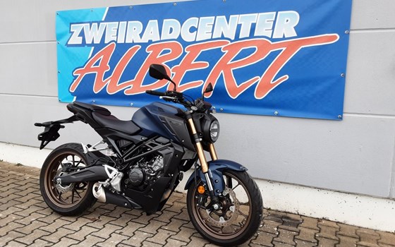 Gebrauchtmotorrad Honda CB125R - Bild 4