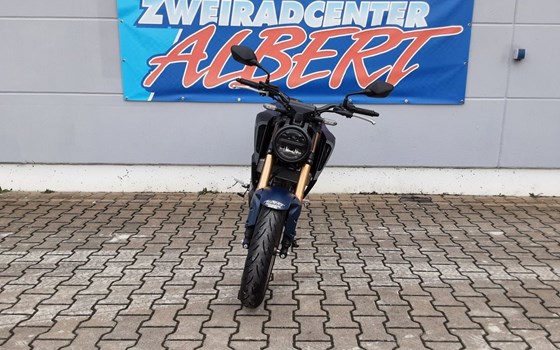 Gebrauchtmotorrad Honda CB125R - Bild 9