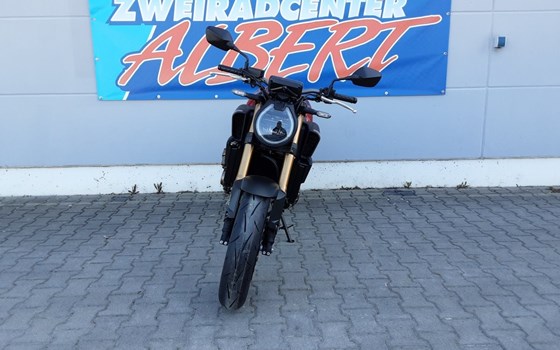 Gebrauchtmotorrad Honda CB650R E-Clutch - Bild 4