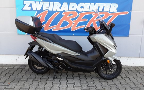 Gebrauchtmotorrad Honda Forza 350 - Bild 6