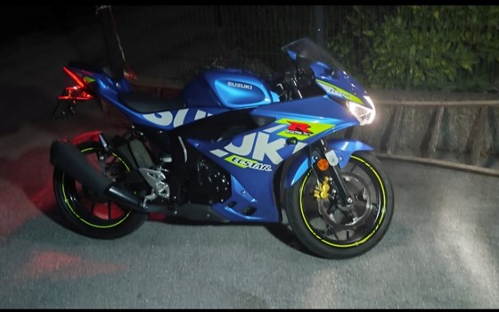 Gebrauchtmotorrad Suzuki GSX-R125 - Bild 1